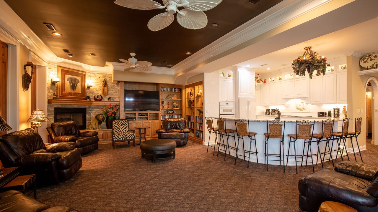 Photo of Livingroom in Long Bay Estates