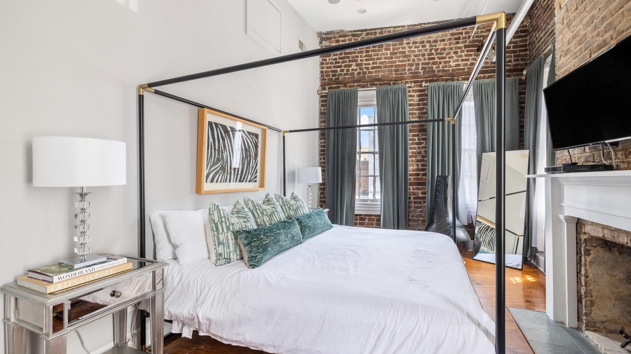 Photo of Bedroom in Downtown Charleston