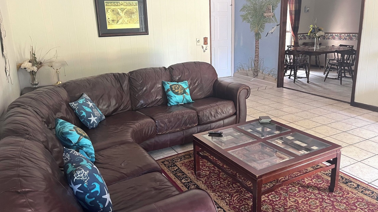 Photo of Livingroom in Harborgate Shores