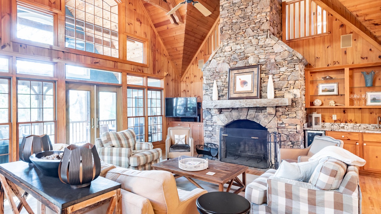 Photo of Livingroom in Vanderhorst Plantation