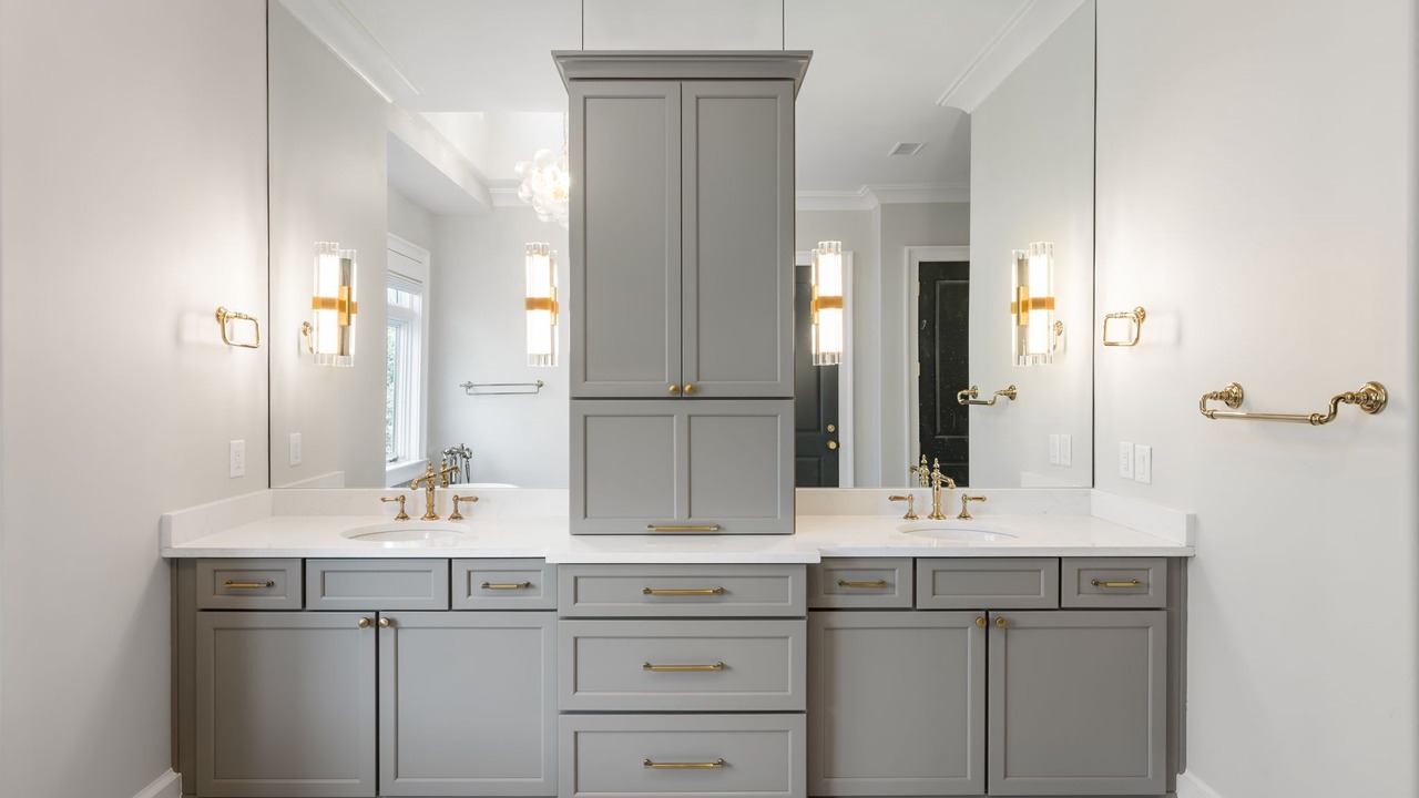 Photo of Bathroom in Vanderhorst Plantation