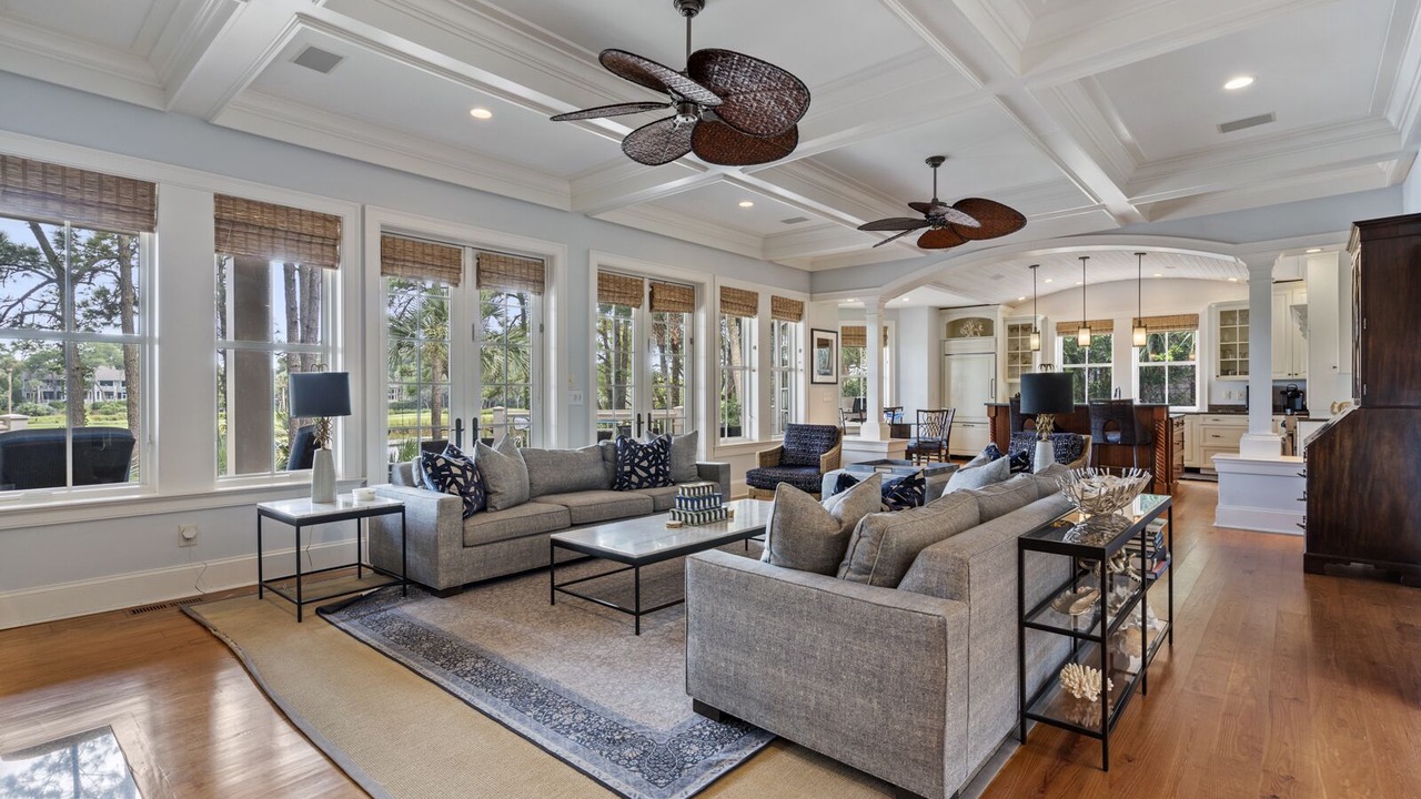 Photo of Livingroom in Vanderhorst Plantation