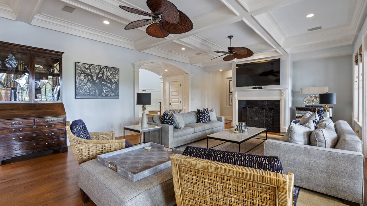 Photo of Livingroom in Vanderhorst Plantation