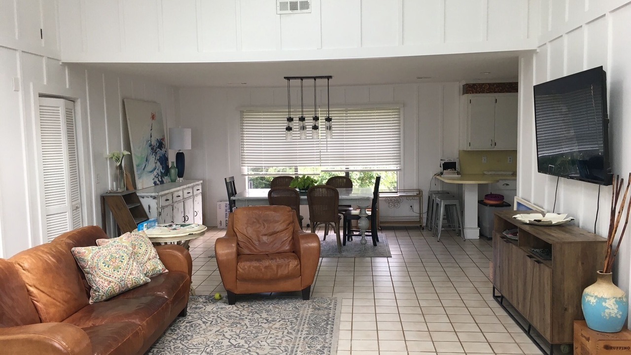 Photo of Livingroom in Sullivan's Island