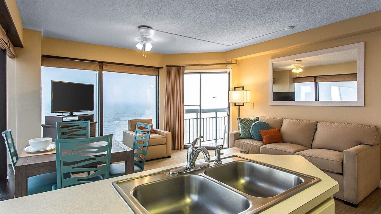 Photo of Livingroom in Downtown Myrtle Beach