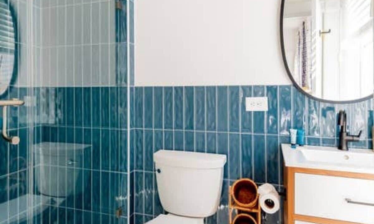 Photo of Bathroom in Cannonborough Elliotborough