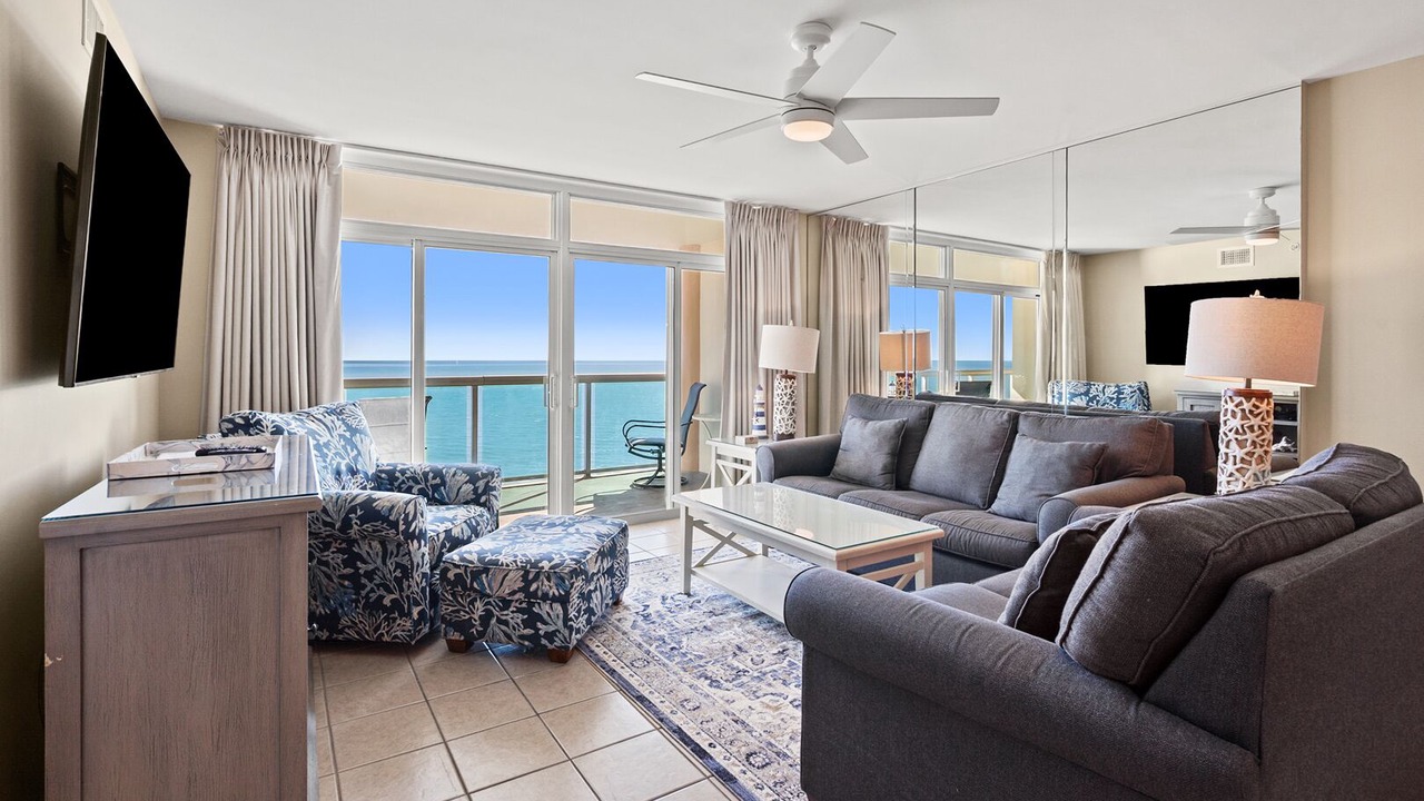 Photo of Livingroom in North Myrtle Beach