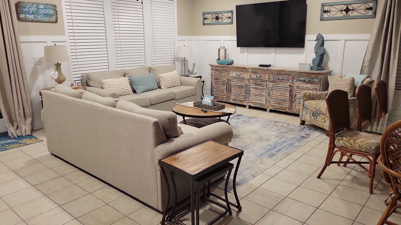 Photo of Livingroom in Surfside Beach