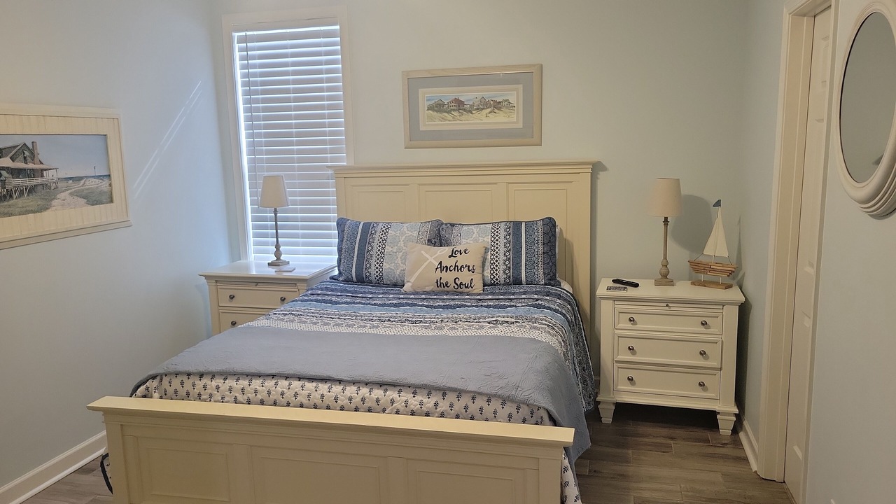 Photo of Bedroom in Surfside Beach