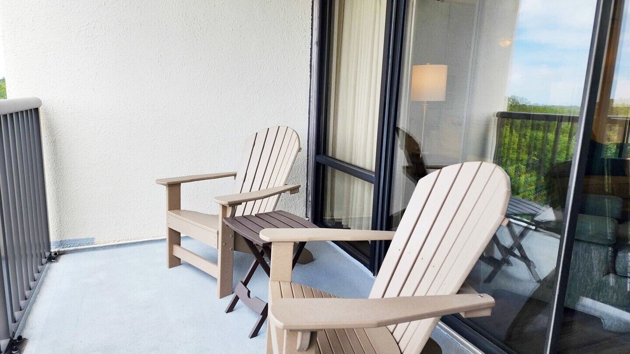 Photo of Patio Balcony in North Litchfield Beach