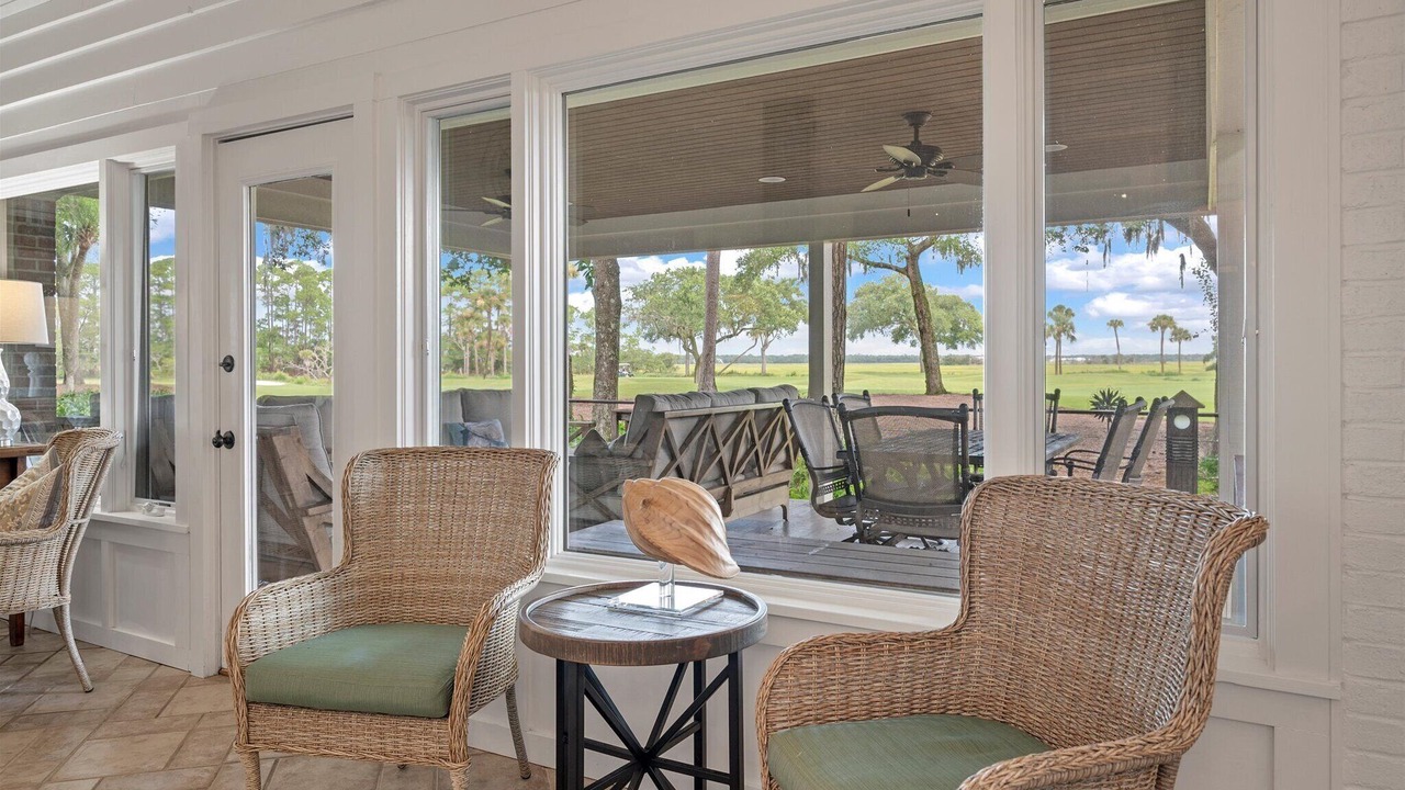 Photo of Patio Balcony in West Beach