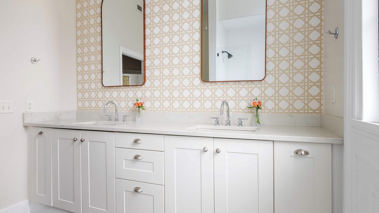 Photo of Bathroom in Cannonborough Elliotborough