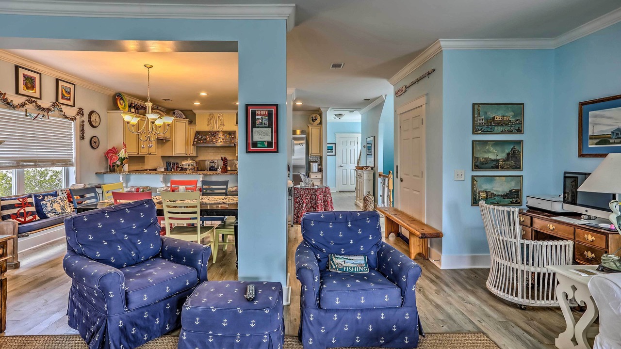 Photo of Livingroom in North Litchfield Beach