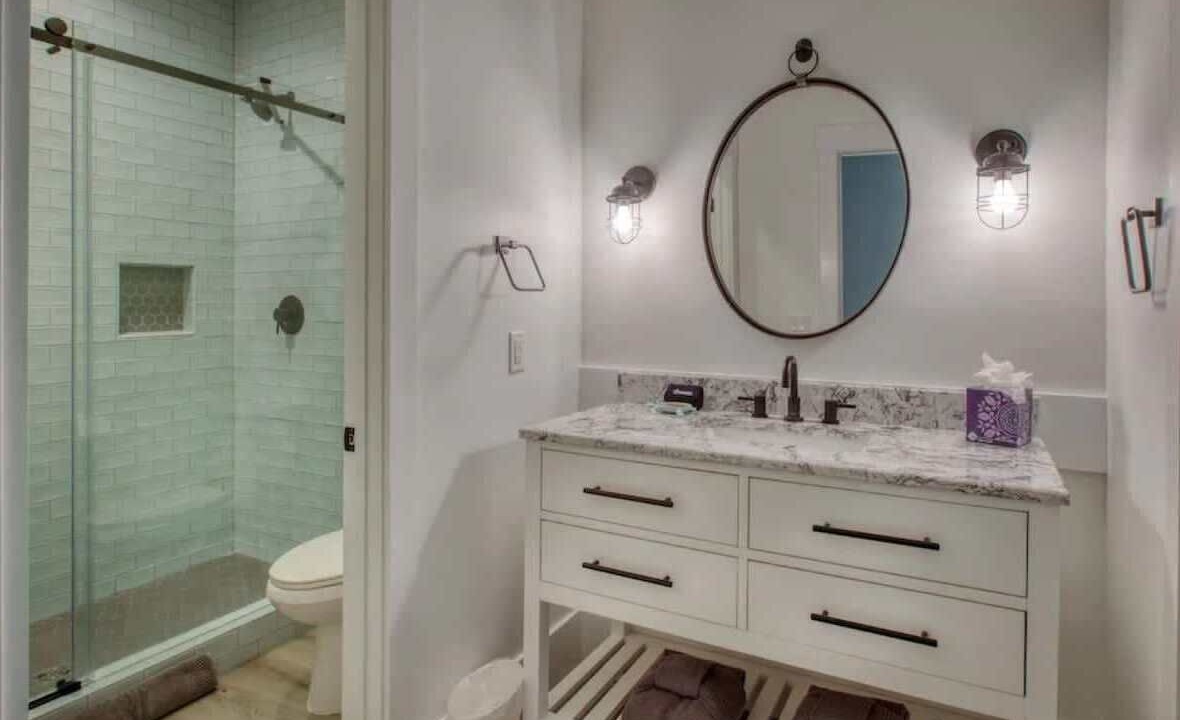Photo of Bathroom in Melrose on the Beach