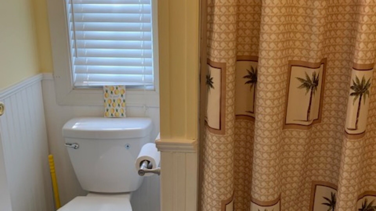 Photo of Bathroom in Garden City