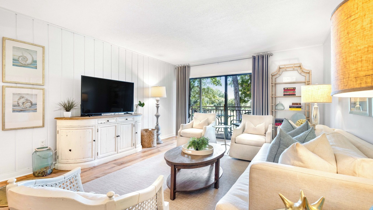 Photo of Livingroom in Sea Pines