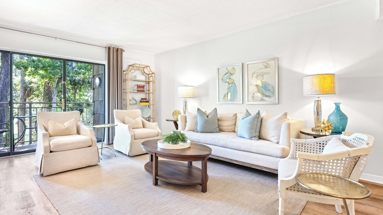 Photo of Livingroom in Sea Pines