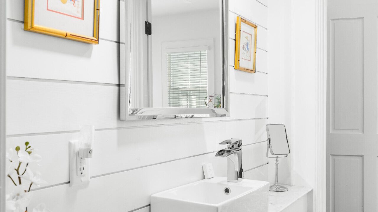 Photo of Bathroom in Cannonborough Elliotborough