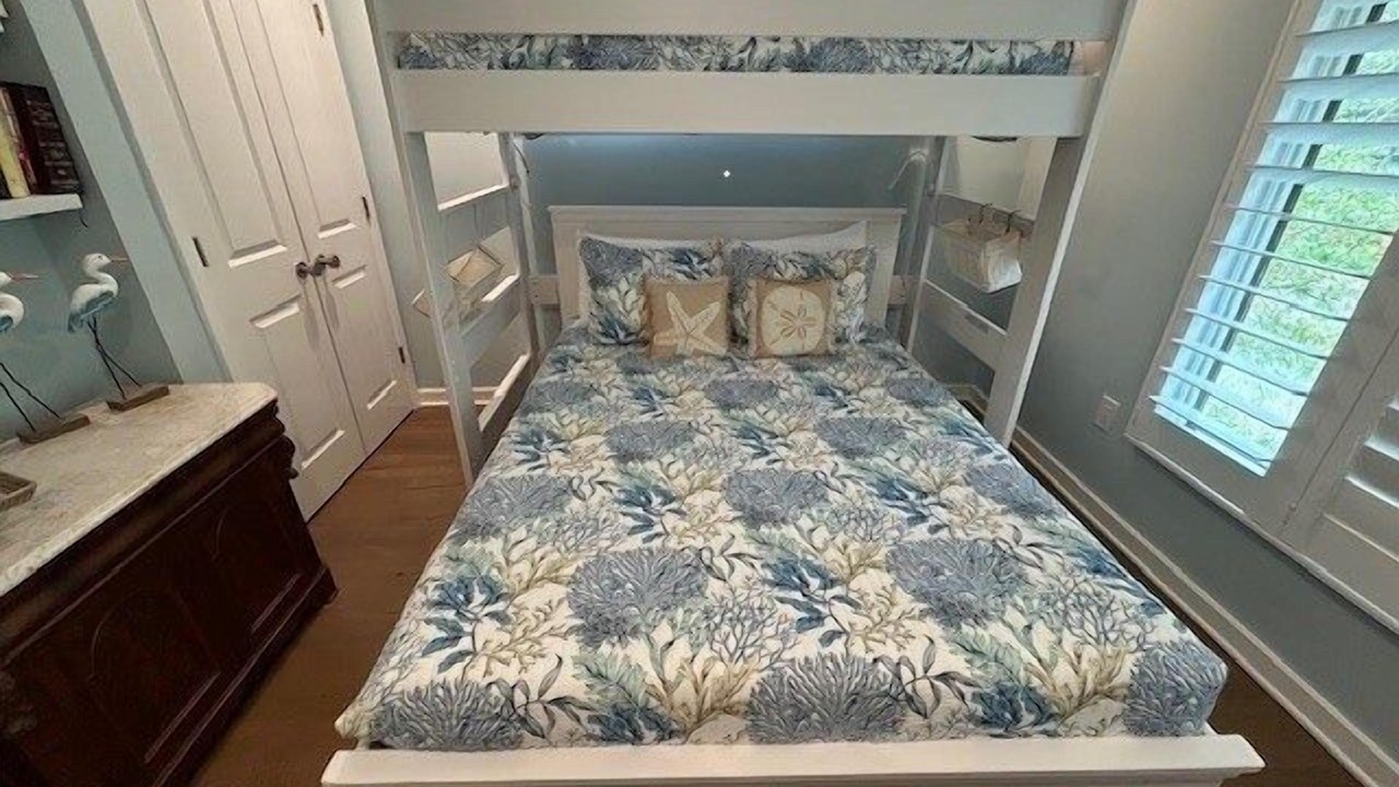 Photo of Bedroom in West Beach