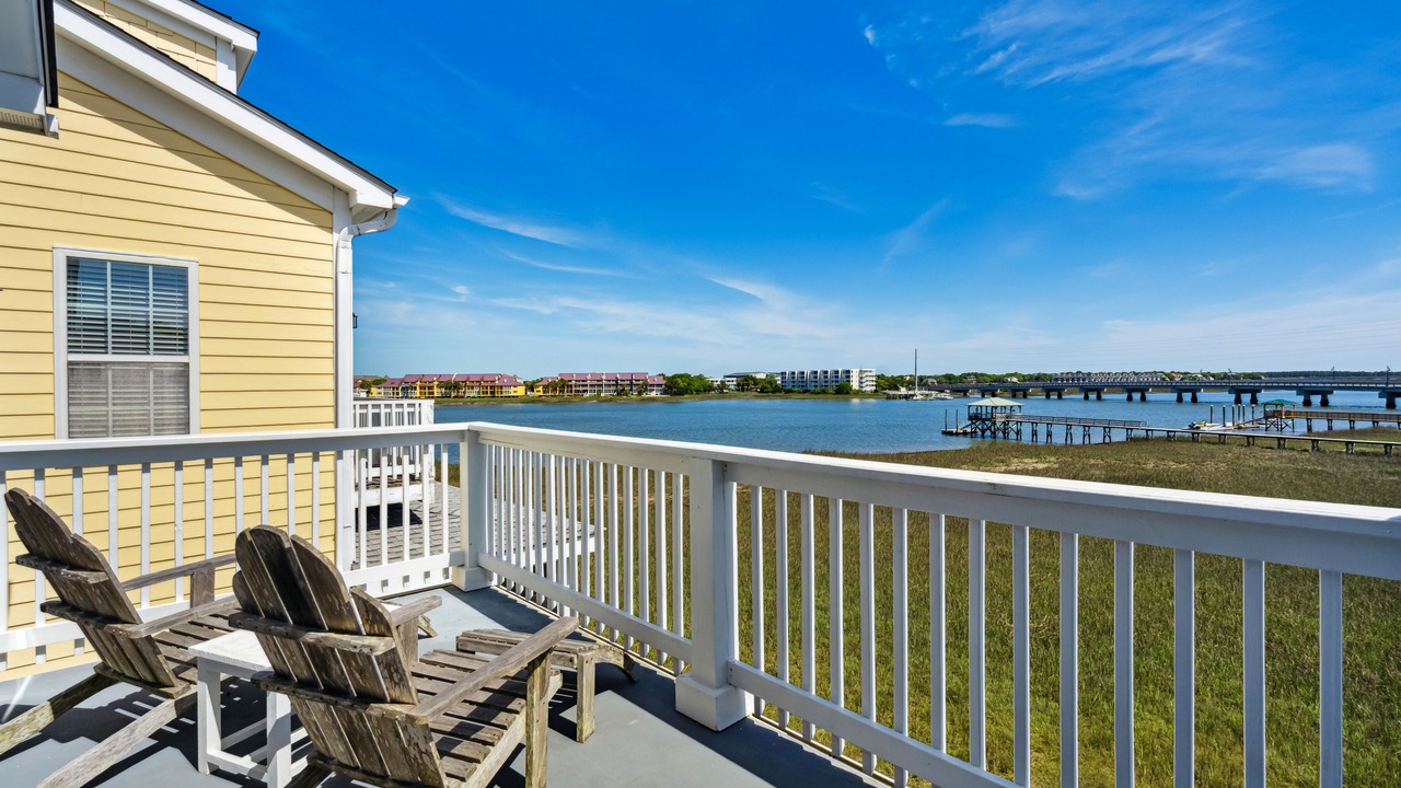 Photo of Patio Balcony in Waters Edge