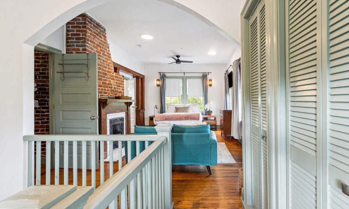 Photo of Bedroom in Westside