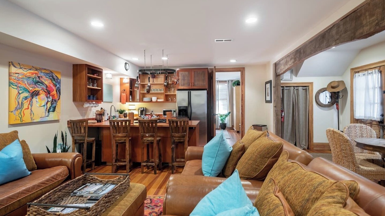 Photo of Livingroom in Cannonborough Elliotborough