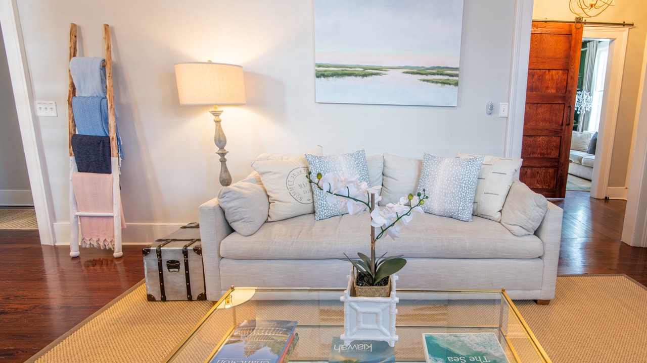 Photo of Livingroom in South of Broad
