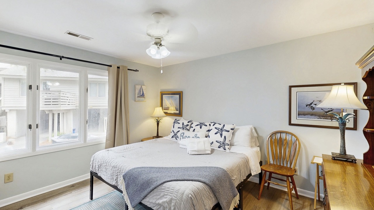 Photo of Bedroom in Seabrook Island