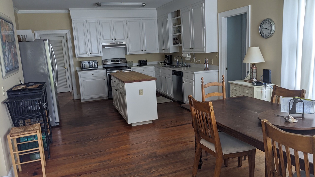 Photo of Kitchen in McClellanville
