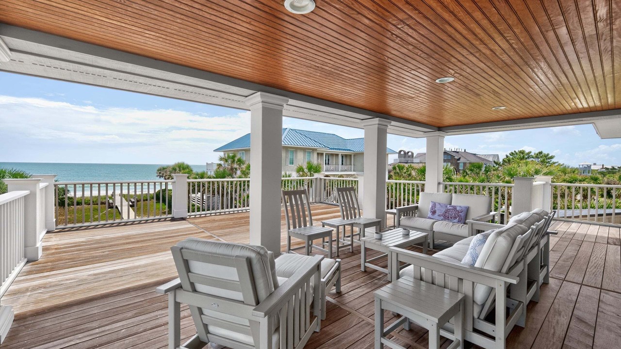 Photo of Patio Balcony in Debordieu Colony