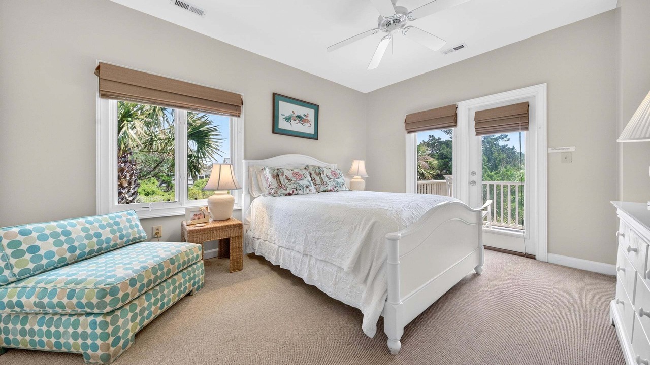 Photo of Bedroom in Debordieu Colony
