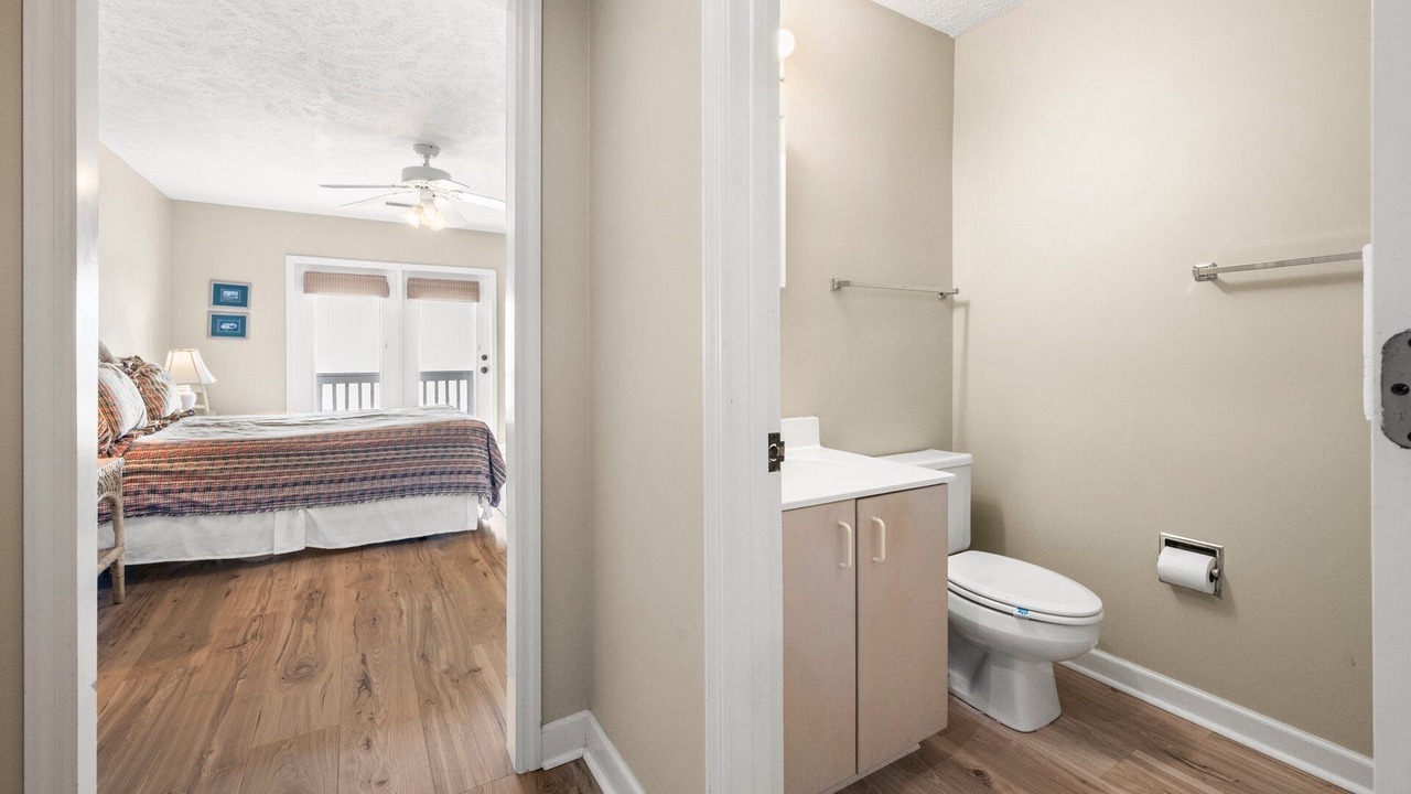 Photo of Bedroom in Debordieu Colony