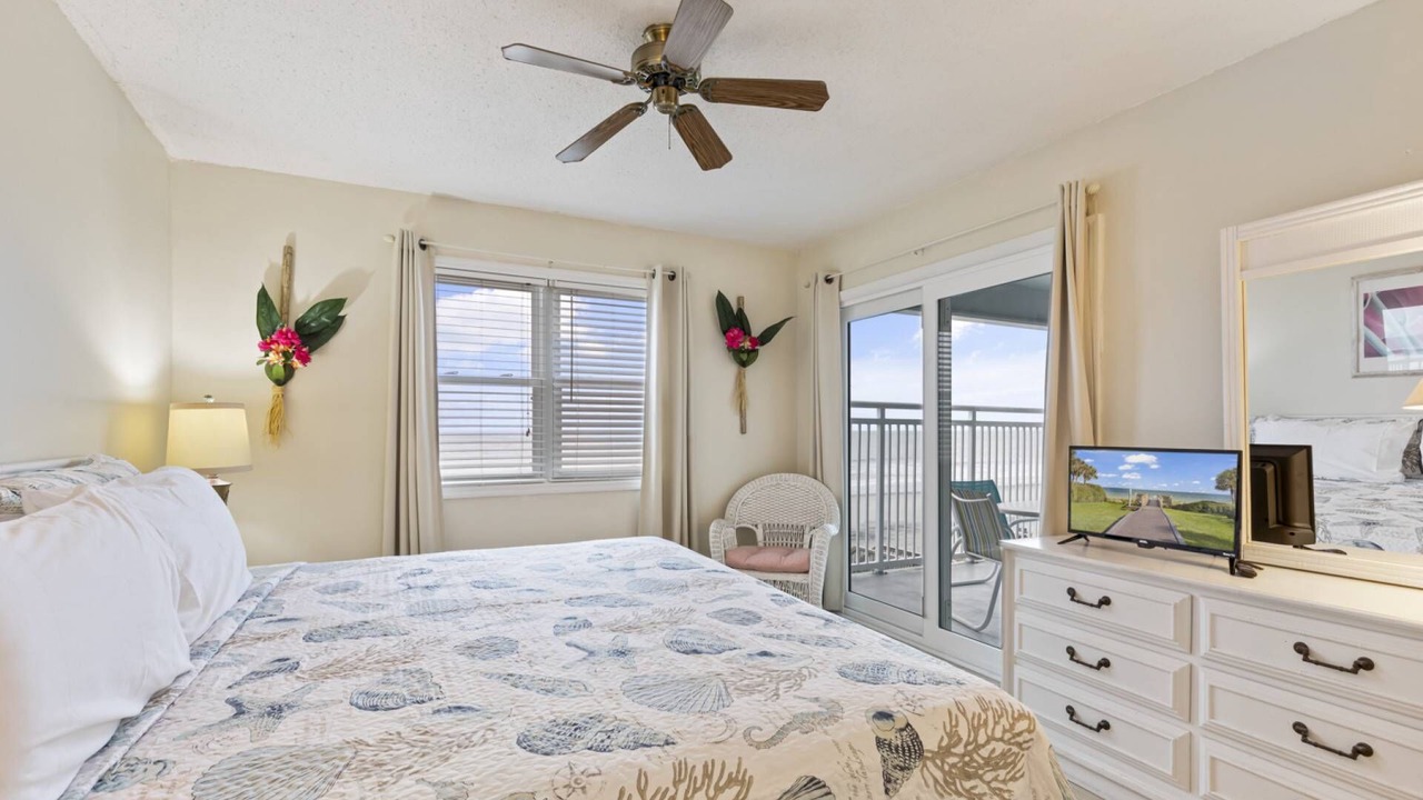 Photo of Bedroom in Surfside Beach
