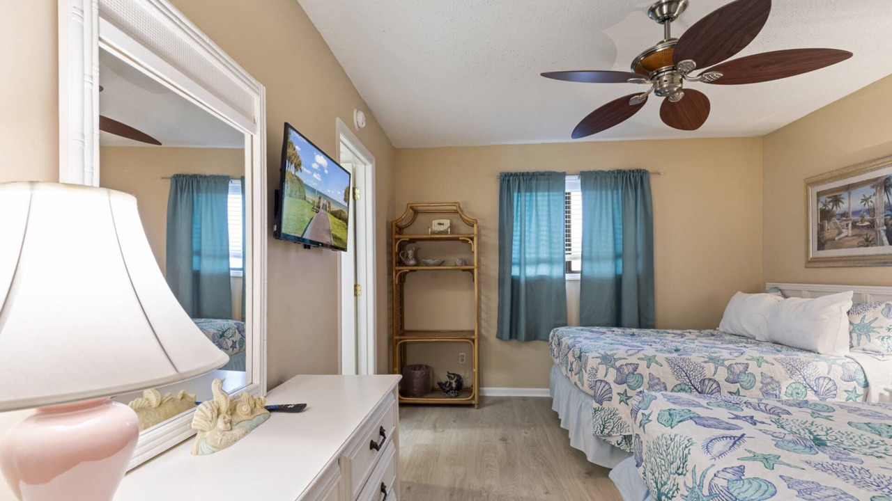 Photo of Bedroom in Surfside Beach