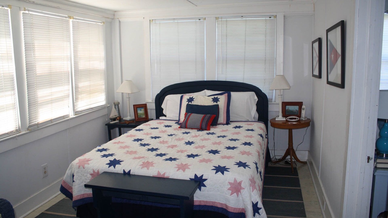 Photo of Bedroom in Sullivan's Island