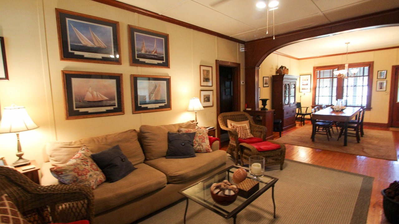 Photo of Livingroom in Sullivan's Island