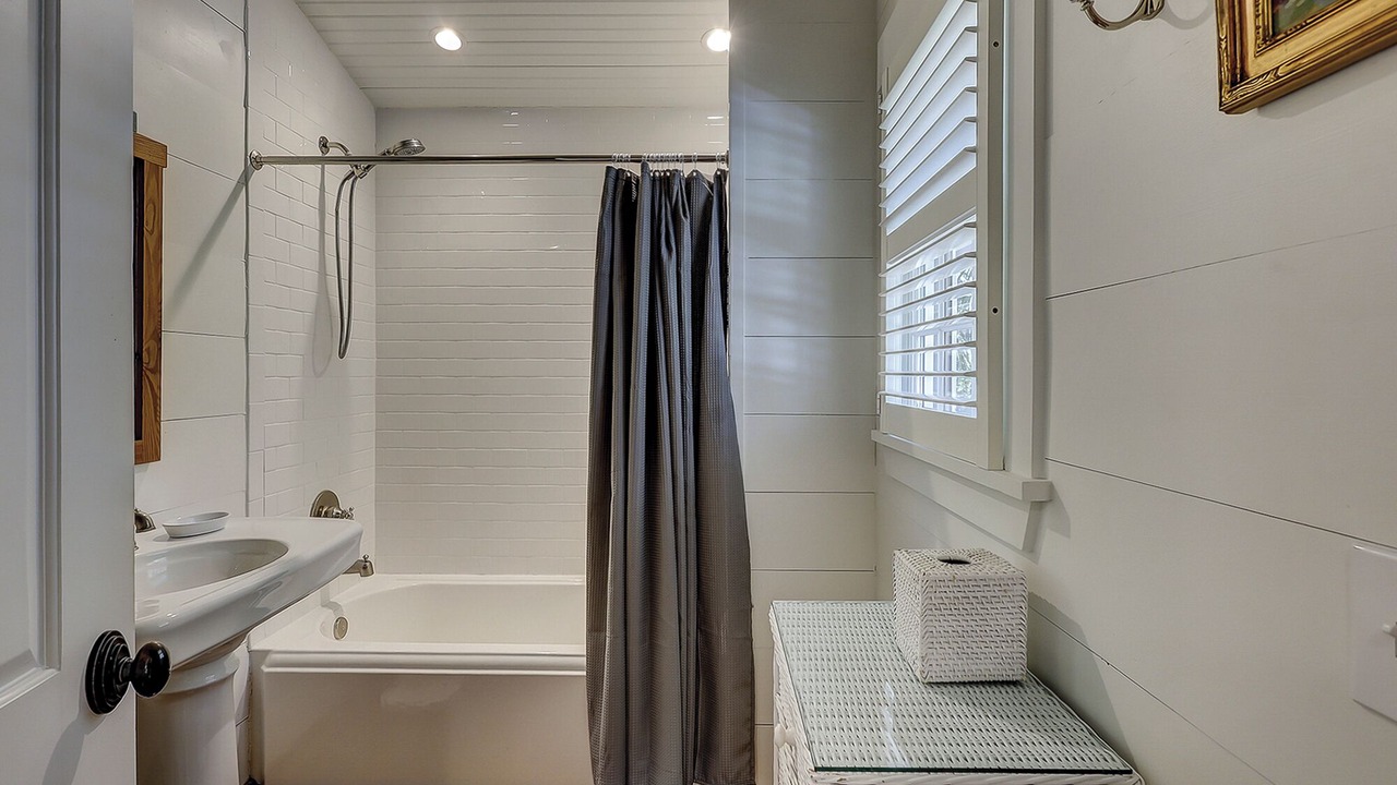 Photo of Bathroom in Oceanside