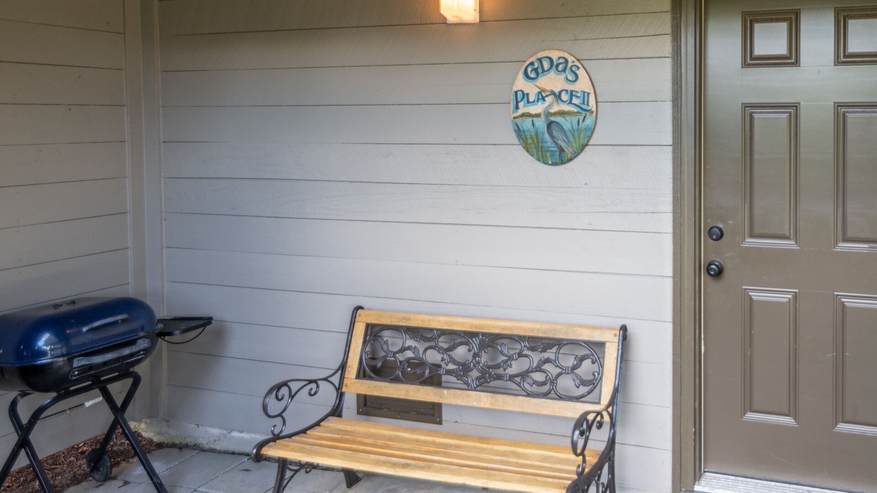 Photo of Patio Balcony in Litchfield by the Sea