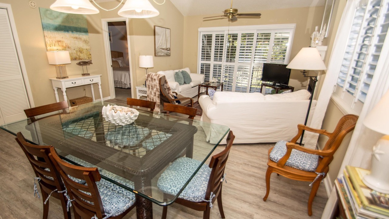 Photo of Bedroom in Arcadian Shores