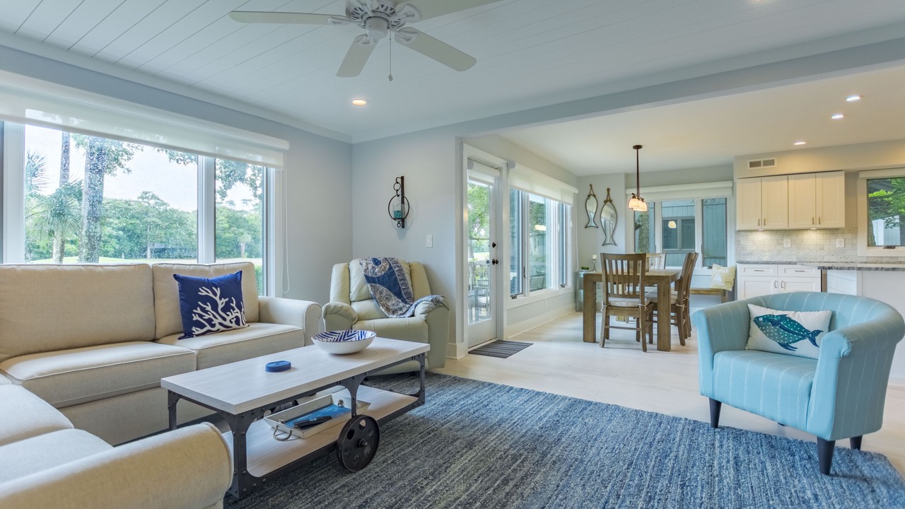 Photo of Livingroom in West Beach Village