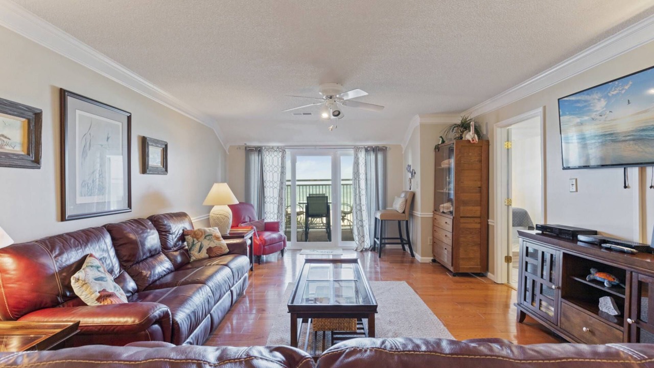 Photo of Livingroom in Surfside Beach