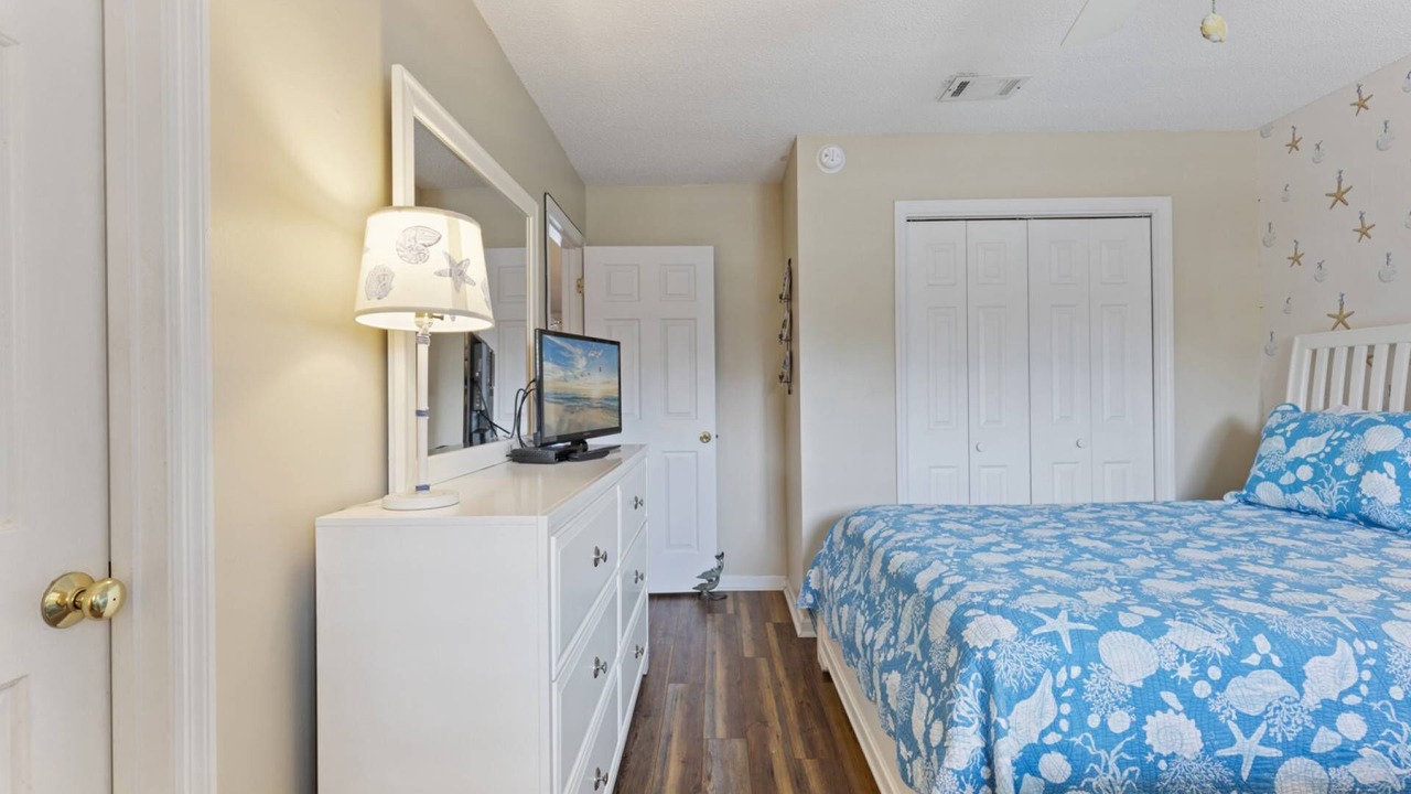 Photo of Bedroom in Surfside Beach