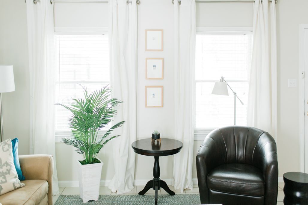 Photo of Livingroom in Historic District - North