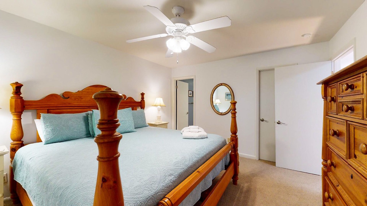 Photo of Bedroom in Twin Oaks