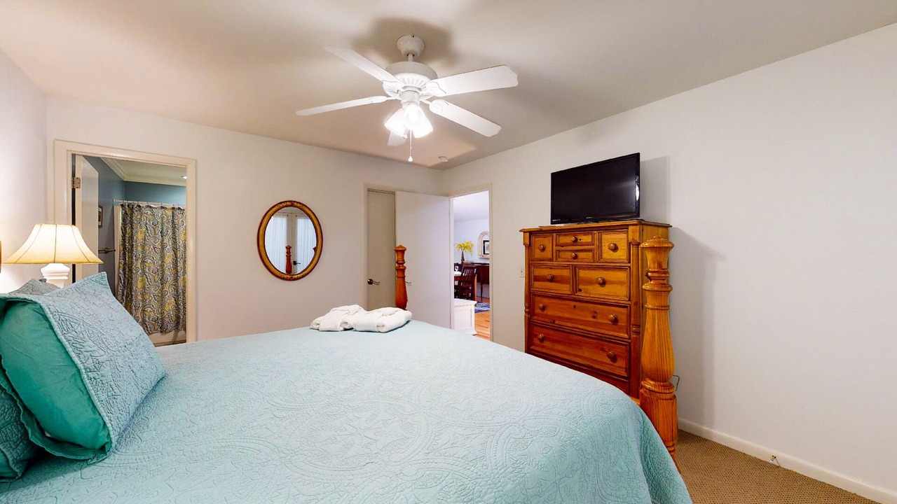 Photo of Others in Twin Oaks