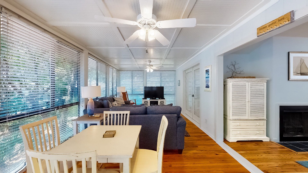 Photo of Others in Twin Oaks