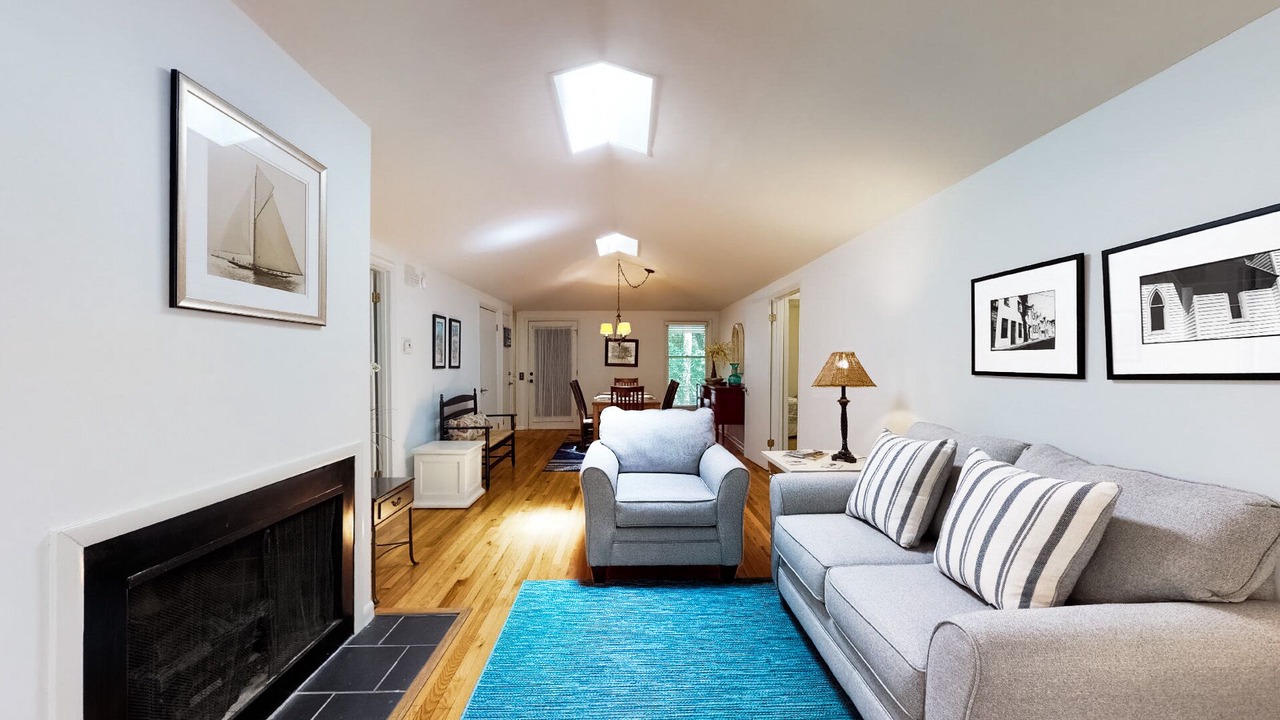 Photo of Livingroom in Twin Oaks