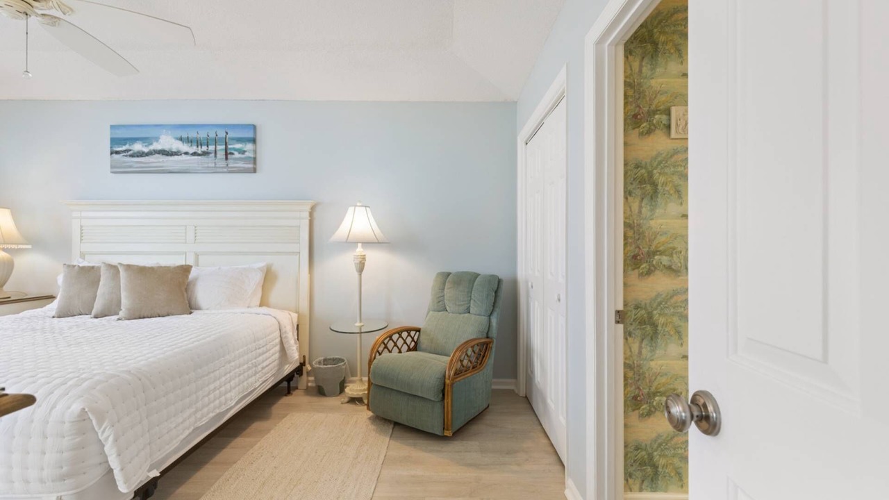 Photo of Bedroom in Surfside Beach