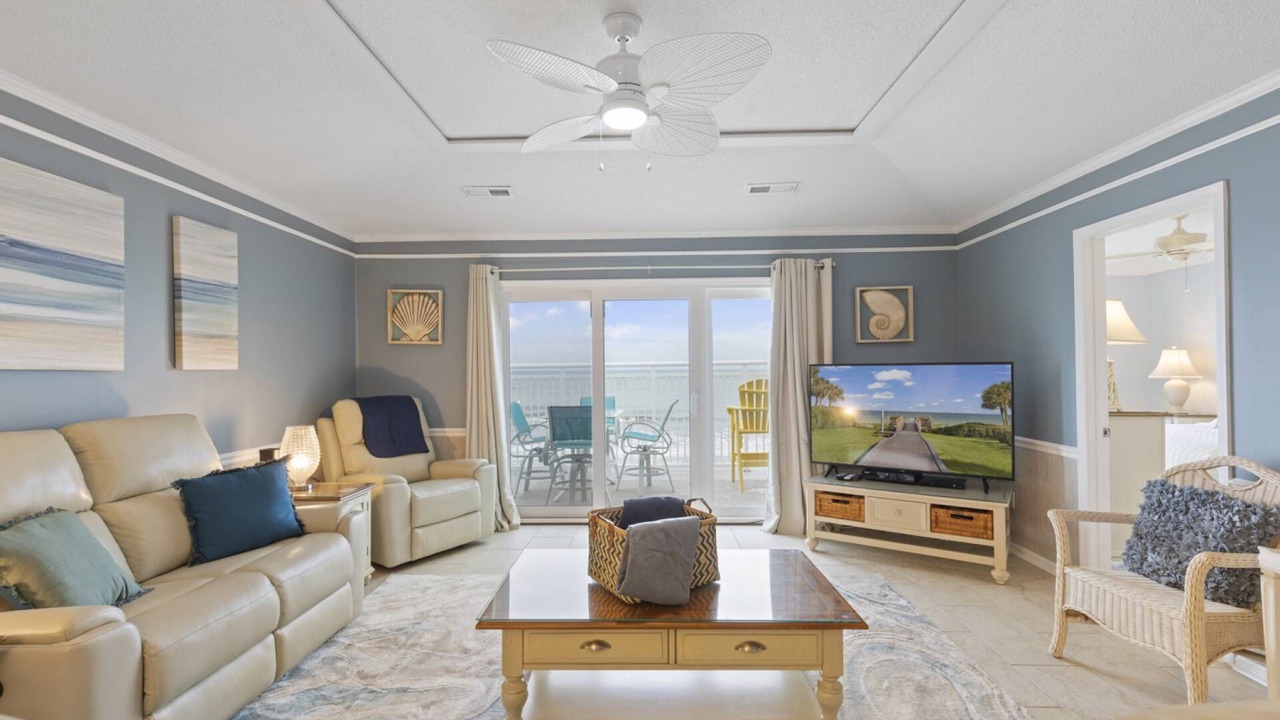 Photo of Livingroom in Surfside Beach