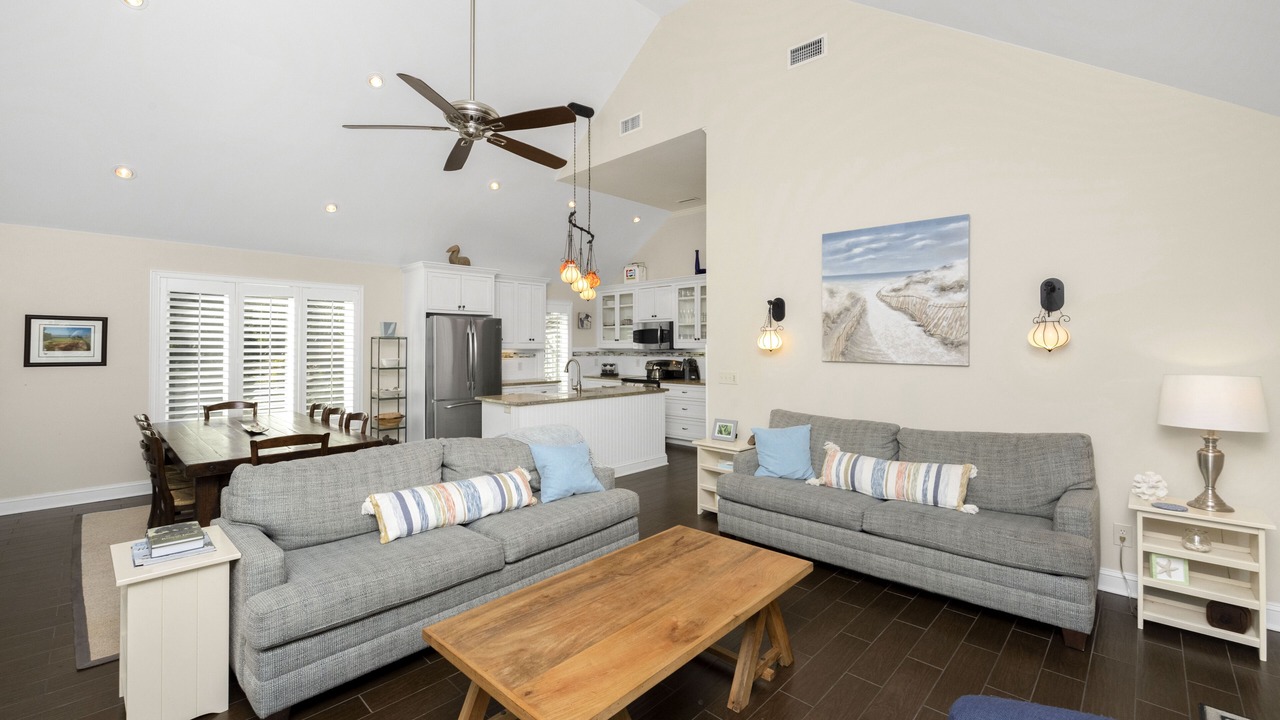 Photo of Livingroom in West Beach